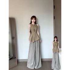 慵懒风运动服套装女夏季收腰时尚高级感无袖上衣阔腿裤休闲两件套