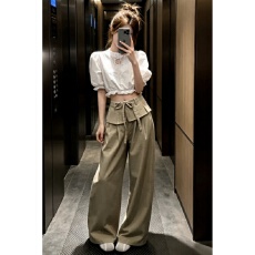 批发白色泡泡袖衬衫屁帘阔腿裤<b class='q'>套</b>装<b class='q'>女</b>夏季韩系巨好看松弛感穿搭两件套