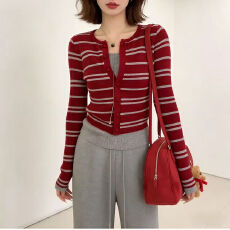 批发撞色条纹假两件拼接针织衫春节修身长袖毛鸿衣设计感显瘦打底上衣