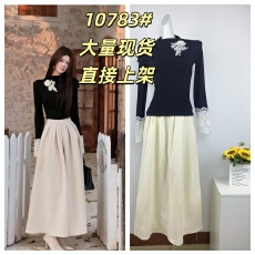 批发木子李的李法式名媛蕾丝拼接长袖高领针织衫上衣毛呢垂感半身裙<b class='q'>冬</b>