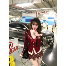 批发咪汐咪汐【草莓圣代】秋冬学院风显瘦修身假两件上衣格纹半身裙