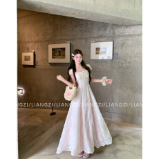 批发梁子雾粉茶会夏季少女风蕾丝<b class='q'>拼接</b>刺绣长裙A字收腰<b class='q'>连衣裙</b>