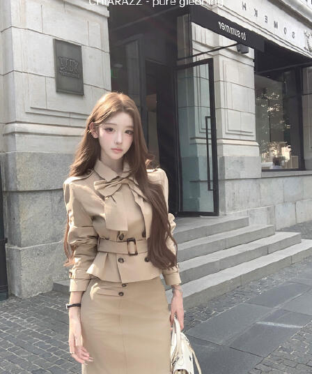 chiarazzwarm latte 탈착식 나비 매듭 쇼트 스타일 바람막이 반 스커트 세트