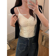 批发法式性感<b class='q'>蕾丝</b>吊带<b class='q'>文胸</b>背心女秋冬款自带胸垫磨毛保暖内搭打底上衣