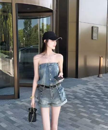 레트로 데님 튜브탑 단추 올인원 반바지 여성 하이웨이스트 스트레이트 핫걸 바람 디자인 센스 볼륨 측면 점프 슈트 바지 여름