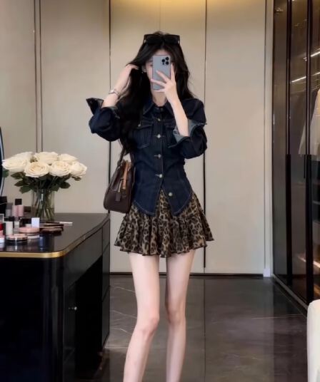 자이언트 잘 생긴 ~ 중 이른 가을 착용 가져 가라. 전체 집합 항구 바람 레트로 허리 수축 폴로 칼라 데님 셔츠 케이크 미니 스커트 투피스 세트