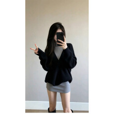 批发2026新款性感纯欲穿搭灰色<b class='q'>挂</b><b class='q'>脖</b><b class='q'>连衣裙</b>子女装秋冬季包臀裙毛衣套装