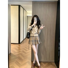 批发早秋巨好看一整套女英伦学院风针织毛衣格纹半身裙时髦百搭<b class='q'>两件套</b>