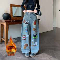批发实拍实价~加绒加厚卡通毛巾刺绣弯刀牛仔裤女秋季设计宽松阔腿裤