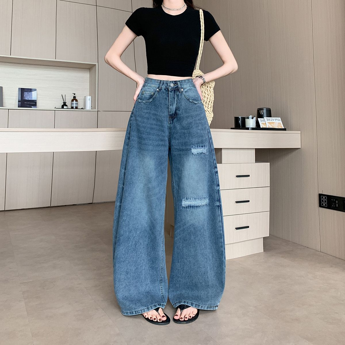 실사 정가 파란색 워싱 찢어진 부분 청바지 여성 여름 디자인 센스 캐주얼 바지 루즈핏 스트레이트 와이드 레그 팬츠