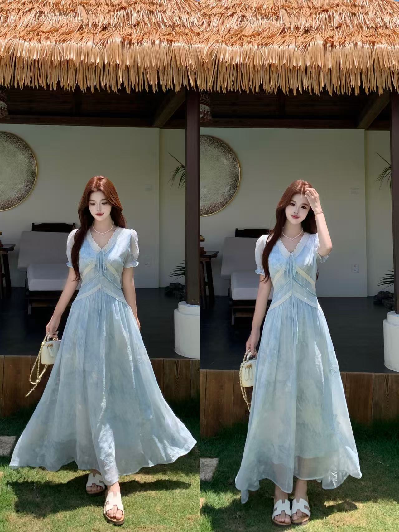 실사 통통한 여동생 빅 사이즈 여성 의류 여름 새로운 V넥 몸매 가꾸기 슬림해 보이는 분위기 센스 표지 배 자수 드레스