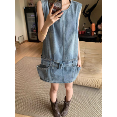 批发复古设计感无袖背心牛仔连衣裙女2026夏季<b class='q'>时尚</b>宽松直筒收腰短裙子