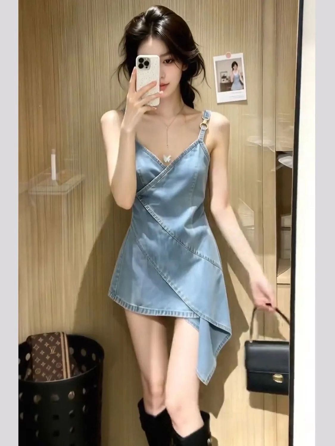순수한 욕망 핫걸 품격 불규칙 슬립 드레스 2026 여름 새로운 세련된 데님 허리 수축 드레스 디스플레이