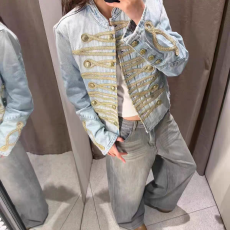 批发2026秋季新品圆领纽扣装饰海盗爷拿破仑牛仔短外套女