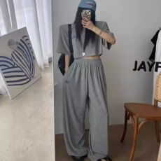 批发2026夏季新款休闲套<b class='q'>装</b>小标刺绣短款上衣+宽松显瘦<b class='q'>休闲裤</b>套<b class='q'>装</b>