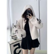 批发原版毛羊卷毛蝴蝶结连帽短款外套可爱羊剪绒复合皮毛一