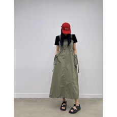 批发已出货 韩国东大门小众设计款抽绳系带收腰大口袋背带<b class='q'>连衣裙女</b>