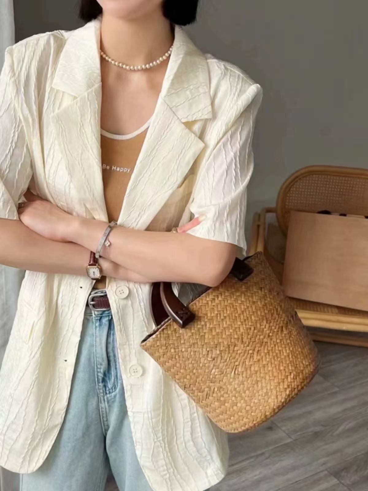 한국 스타일 새로운 질감 센스 반팔 작은 양복 여성 코트 여름 캐주얼 출퇴근 얇은 스타일 오픈 가디건 맨위