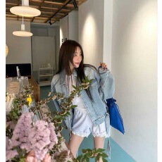 批发韩版新款工装风牛仔外套女装翻领宽松显瘦短款牛仔外套