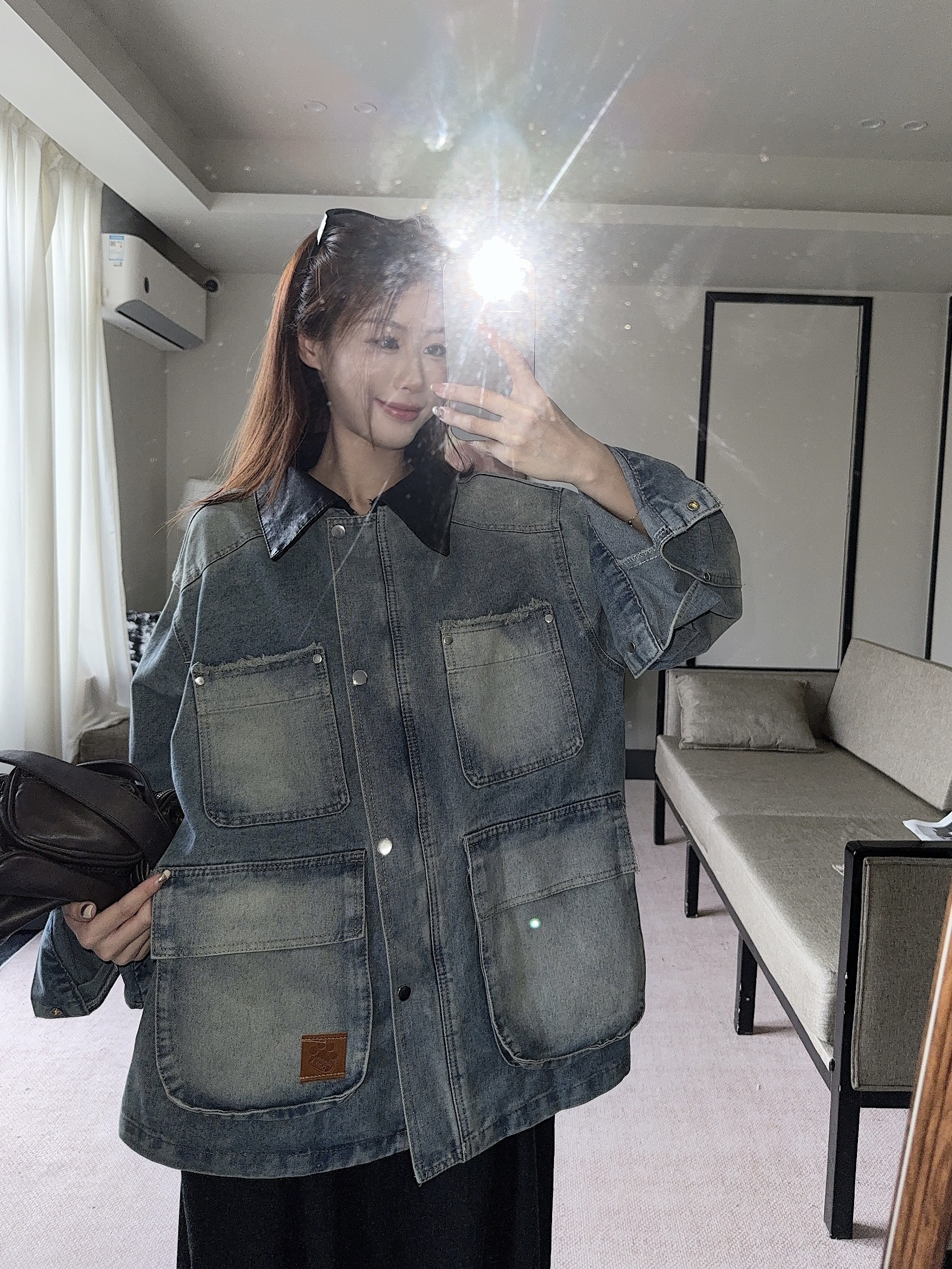 실사 정가 가을 겨울철 새로운 워싱 워크웨어 레트로 스타일 패치워크 폴로 칼라 루즈핏 데님 여성 코트