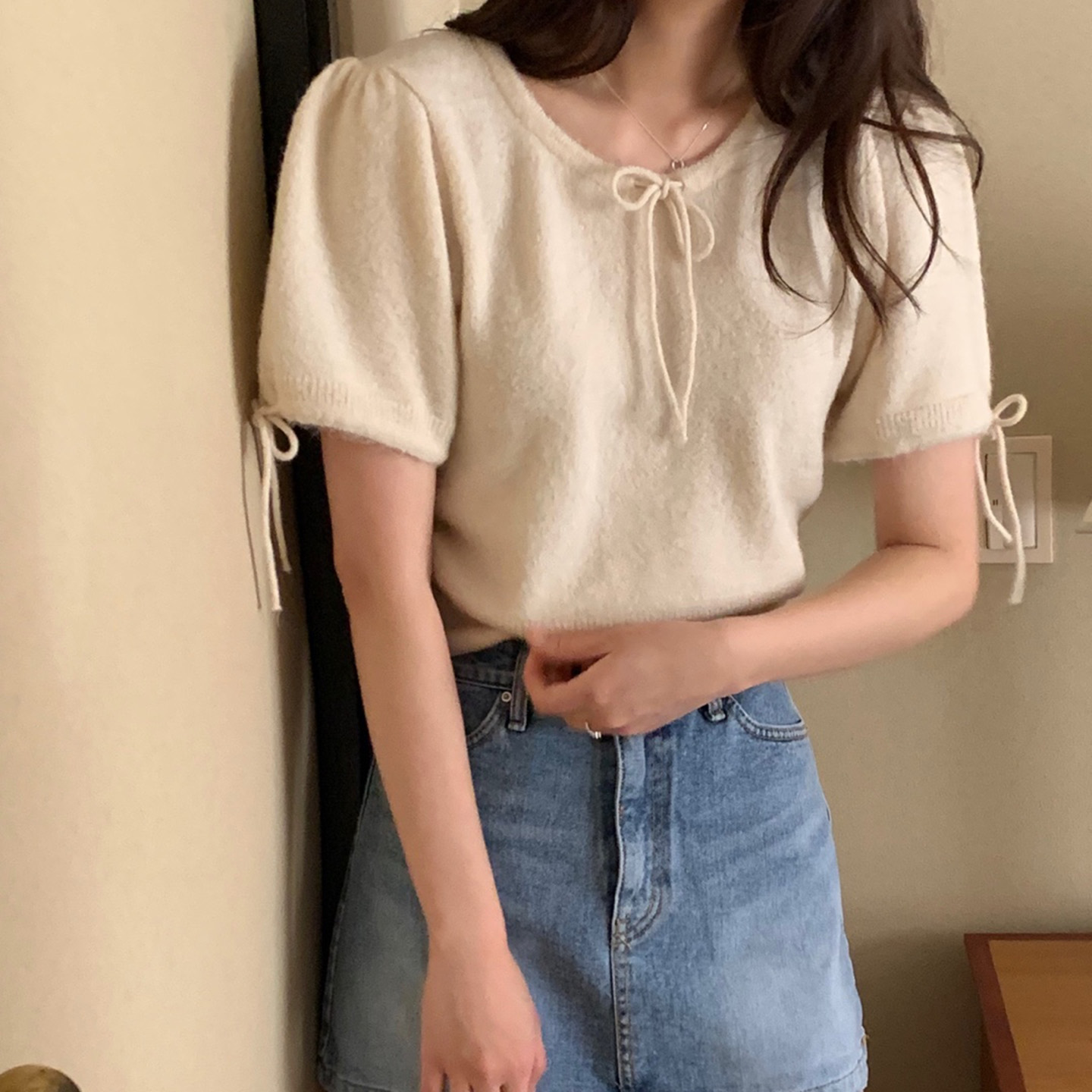 재고 있음 나비 넥타이 달콤함 반팔 거품 소매 니트 스웨터