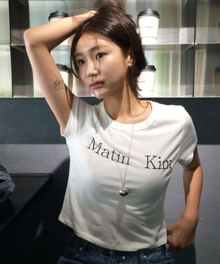 재고 있음 알파벳 프린트 쇼트 스타일 학원 스타일 반팔 티셔츠 여름