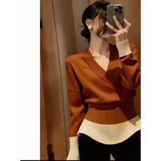 批发韩系高级感撞色拼接v领<b class='q'>毛</b>衣女秋冬设计感收腰显瘦内搭打底针织<b class='q'>衫</b>