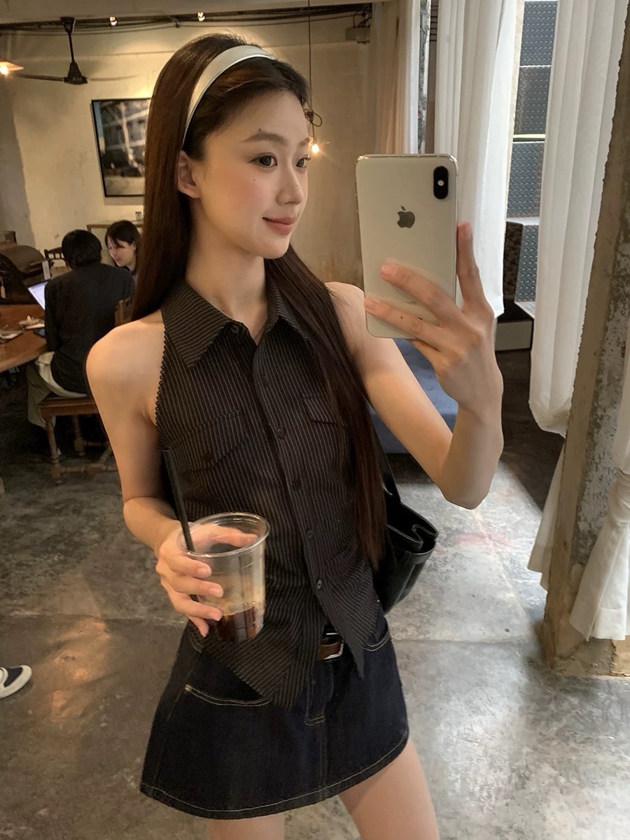 스트라이프 여성 셔츠 2025 새로운 폭발 프랑스식 맨위 아름다운 백리스 허리 수축 검정색 민소매 셔츠