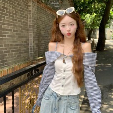 批发曼巴棉一字肩撞色拼接格子衬衫女秋季假两件修身显瘦露肩上衣