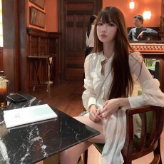 批发<b class='q'>不规则</b>法式圆领长袖雪纺衬衫女秋季温柔修身衬衣chic小众开衫上衣