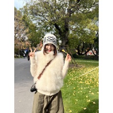 批发2026新款时尚<b class='q'>皮草</b><b class='q'>马甲</b>保暖御寒背心坎肩环保<b class='q'>皮草</b>毛毛设计女生上衣