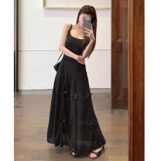 批发法式蓝色吊带连衣裙女夏季蝴蝶结温柔风中长裙子修身收腰显瘦短裙