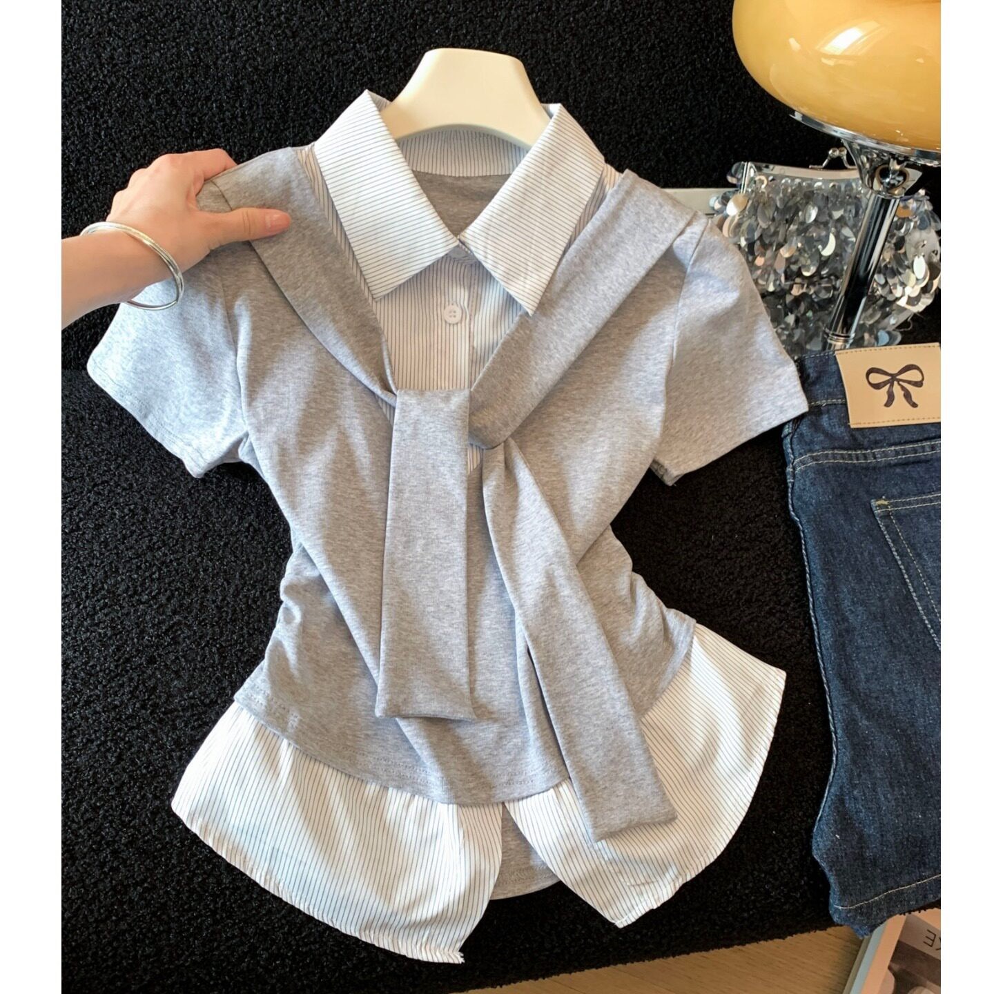 순면 페이크 레이어드 스트라이프 폴로 칼라 여성 셔츠 여름 새로운 한 부서 디자인 센스 주름 허리 수축 긍정적 인 어깨 의류