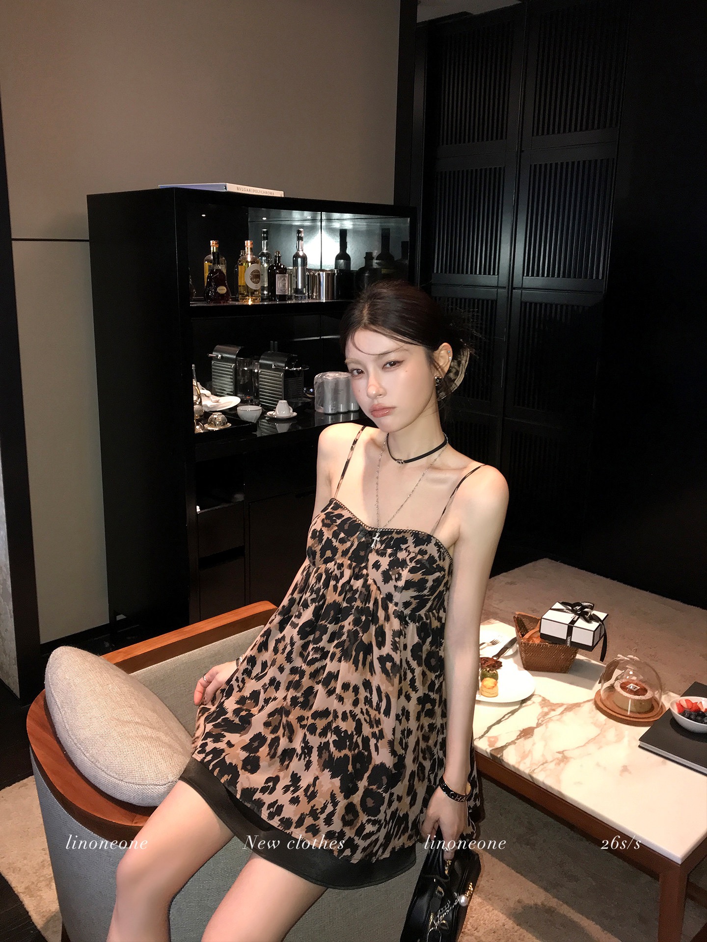 linoneone 자매 부서 초점 아메리칸 레오파드 무늬 나비 매듭 쉬폰 순수한 욕망 섹시함 슬립 드레스 봄 새로운