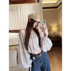批发法式一字肩碎花<b class='q'>长袖</b>衬衫女早春季衬衣辣妹短款气质设计感露肩上衣
