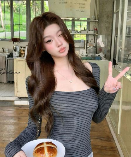 깊은 u 칼라 긴팔 티셔츠 여성 여름과 가을 얇은 스타일 한 부서 부드러운 허리 수축 핫걸 슬림해 보이는 다용도 작은 대중 스트라이프 맨위