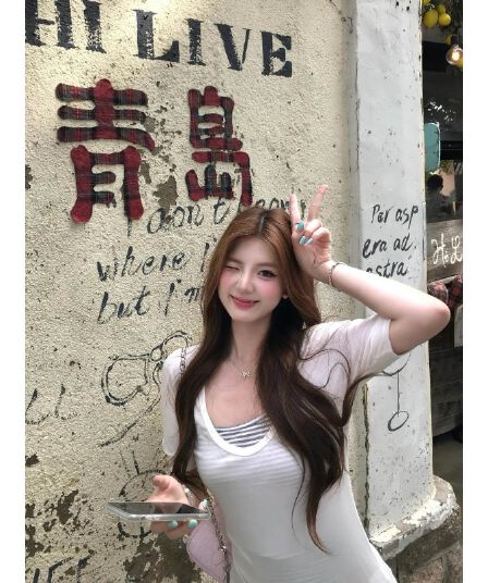 원본 컬러 짜임 기사 주간 실크 리브 u 칼라 긍정적 인 어깨 중간 소매 티셔츠 스트라이프 행침 목 슬립 두 조각 여성 세트 여름