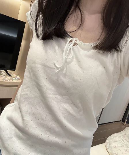 아름다운 광저우 원단 사람들 면 자카드 240 그램 한 부서 레트로 레이스 레이스 레이스업 반팔 티셔츠 여성