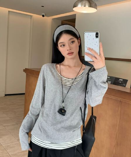 아름다운 눈꽃 면 주간 실크 리브 새로운 페이크 레이어드 루즈핏 느긋한 디자인 센스 작은 대중 기본 셔츠 맨위