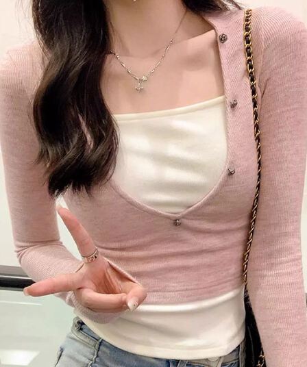 아름다운 순수한 욕망 달콤한 매운맛 페이크 레이어드 긴팔 기본 셔츠 여성 봄과 가을 패치워크 색상 인사이드 가져 가라. 몸매 가꾸기 티셔츠 맨위