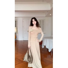 批发2026新款巨好看韩系穿搭一整套长裙法式气质针织设计感女早<b class='q'>秋</b>套装