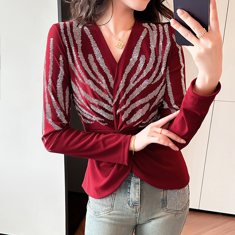 MY17635# 新款设计感烫钻V领扭结网纱长袖T恤百搭修身显瘦打底衫女女裝貨源服裝批發