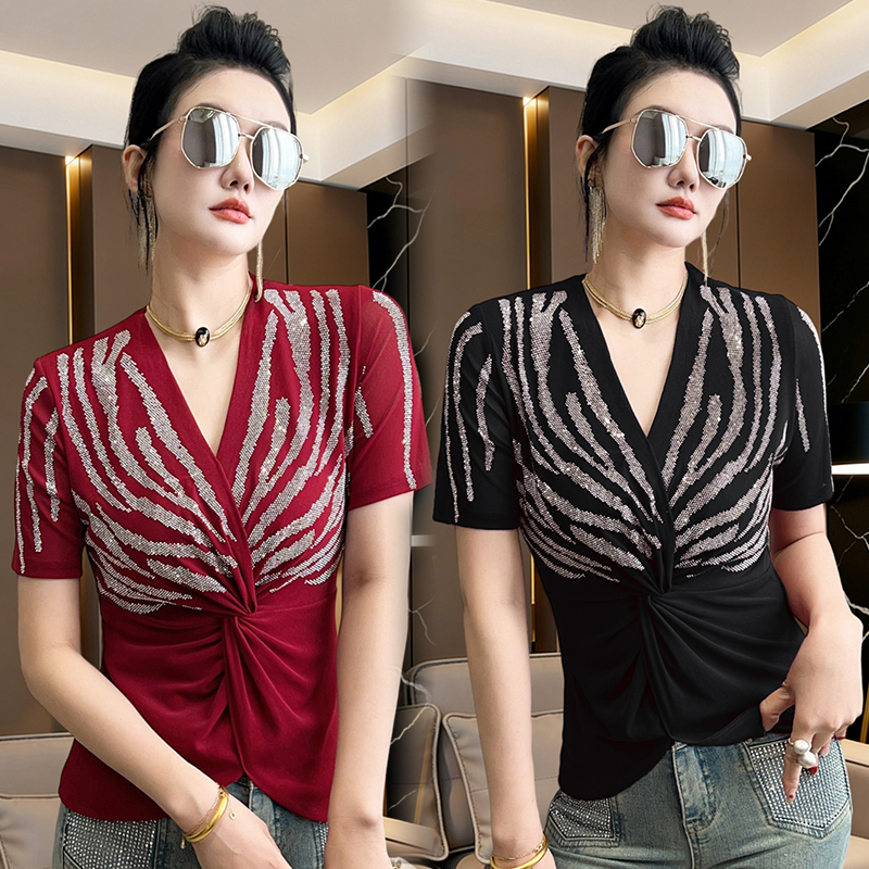 RY1451# 夏季新款设计感烫钻V领扭结网纱短袖T恤百搭修身显瘦打底衫女