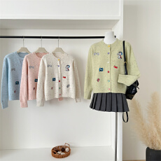 批发圆领毛衣外套少女<b class='q'>春</b>秋装2025新款初中高中学生刺绣学院风针织开衫