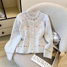 批发<b class='q'>胖</b><b class='q'>mm</b>大码温柔风甜美刺绣针织开衫女2025秋季新款宽松显瘦减龄毛衣