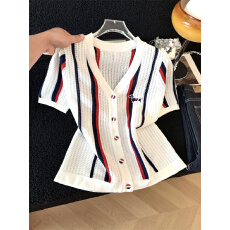 批发夏季新款小狗刺绣针织衫竖条纹撞色镂空V领针织短袖显瘦上衣女