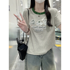 批发实拍短袖t恤女装夏季新款潮韩系设计感卡通刺绣撞色圆领上衣