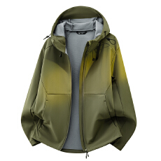批发<b class='q'>工厂</b>直销26年爆款软壳冲锋衣情侣连帽户外登山服防风防雨外套男