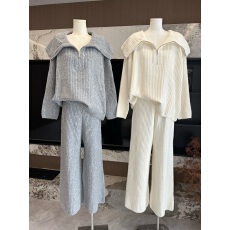 批发万鹿家松弛感大翻领套头宽松上衣拖地阔腿裤慵懒两件套装休闲针织