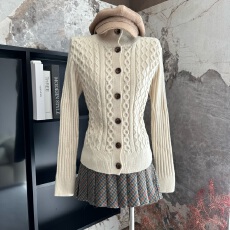 批发红人馆针织开衫女秋冬穿搭2025新款长袖上衣保暖小众气质毛衣外套